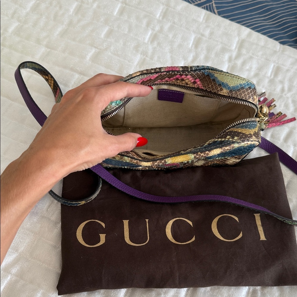 Gucci Vibrant Python Crossbody Bag - image 3